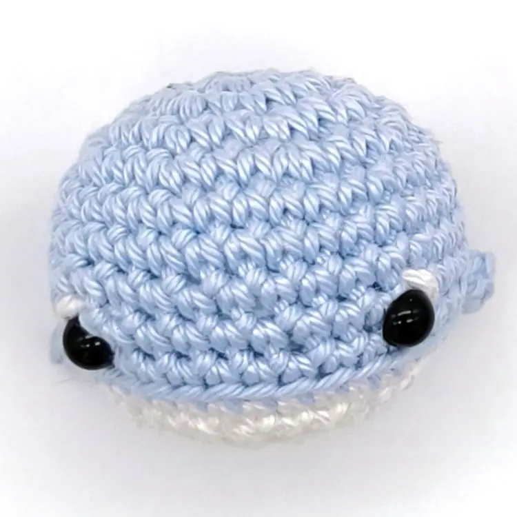 Häkeltier Wal • mini babyblau 5 auf Lager