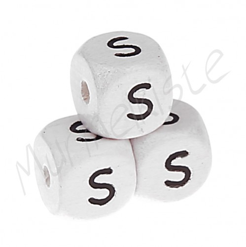 Buchstabenperlen weiß 10x10mm geprägt S 112 auf Lager