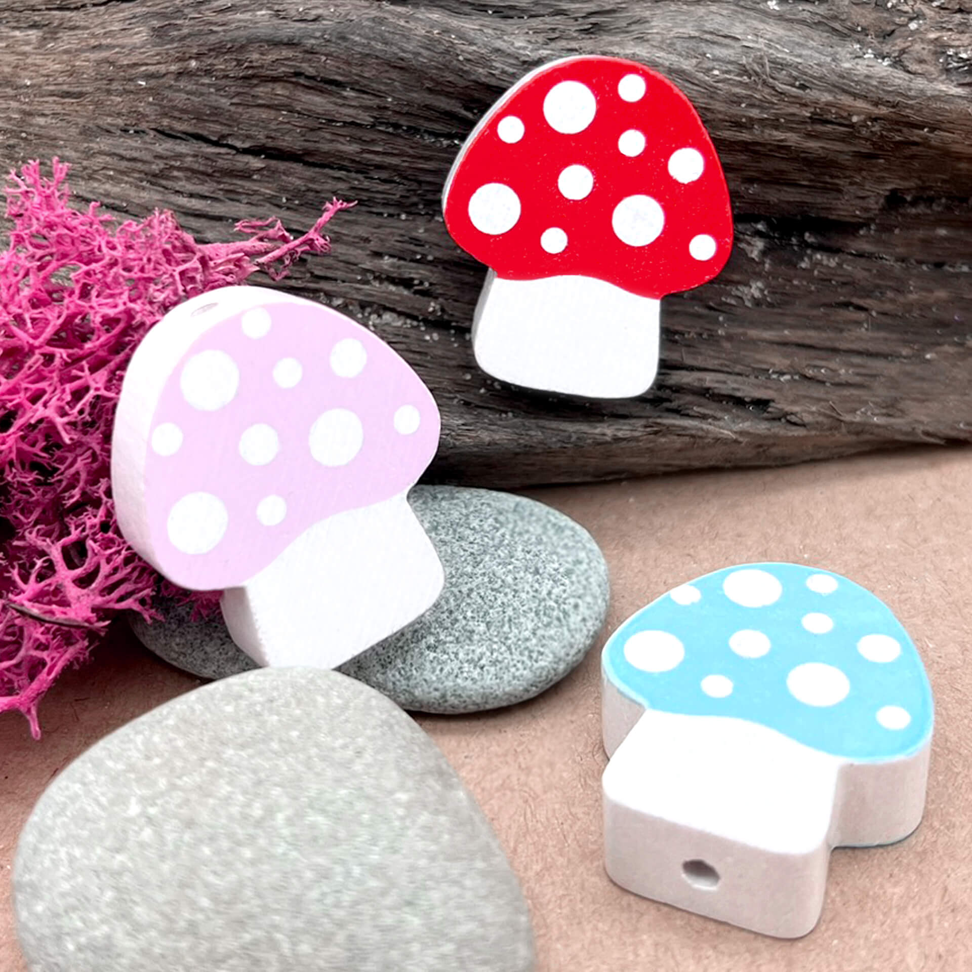 Mushroom motif bead