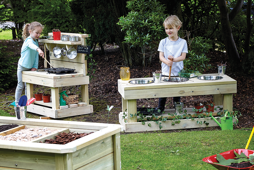 Kinderküche, Spielküche, Holzküche, Gartenutensilien, Kochset, Holzkonstruktion, Kinderkochnische, Spielküche, Gartenspiel, Outdoor-Spielzeug
