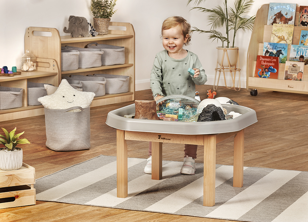 Kindertisch, Sandkasten, Spielzeug, Kleidung-Accessoire, Wohnzimmer, Kindertisch, Sandkasten, Spielzeug, Holztisch, Bällebad