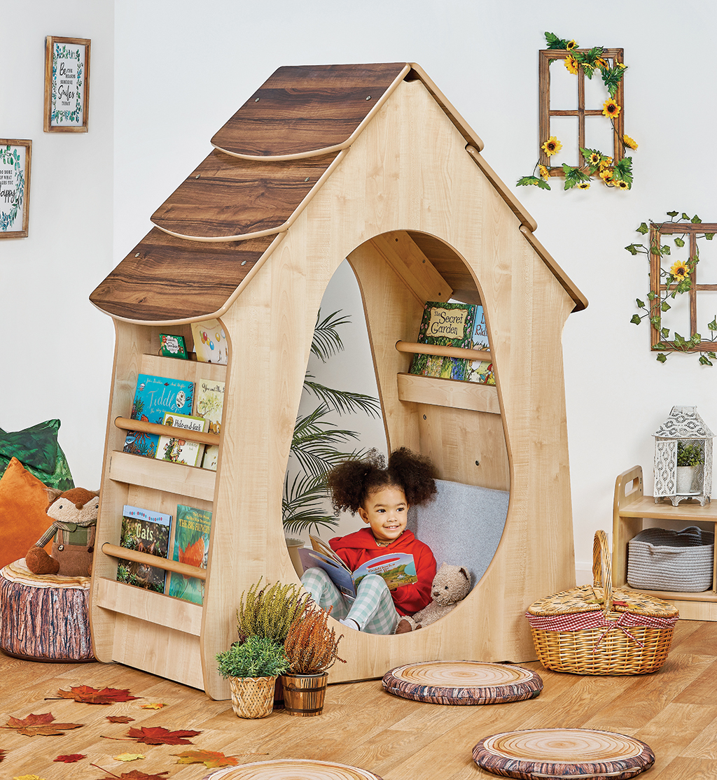 Kinderlesehaus, Bücherregal, Holzspielhaus, Lesesessel, Kinderzimmermöbel, Kinderlesehaus, Lesewand, Holzspielhaus, Bücherregal, Kinderzimmer