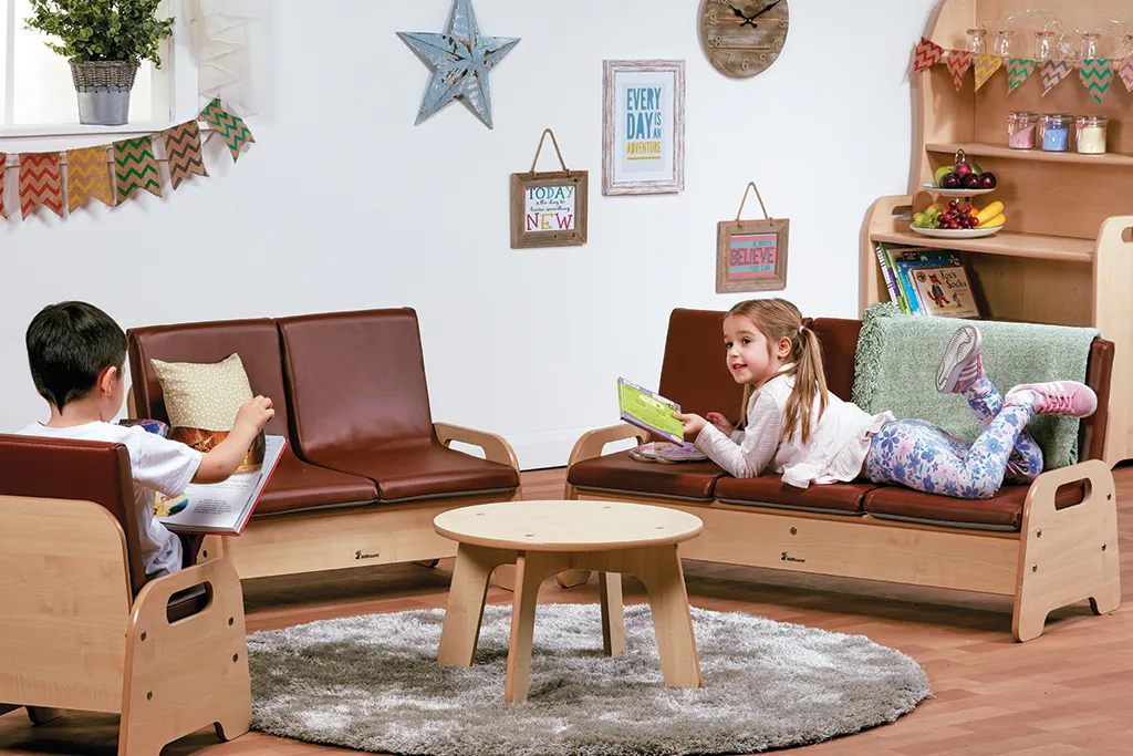Kinderzimmer, Sofasessel, Lesesitz, Holzmöbel, Kinderzimmerdeko, Kinderzimmer, Sofas, Holzrahmen, Leseecke, Kinder