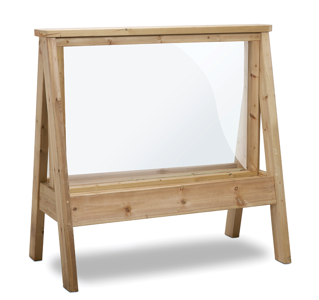 Holzrahmen, Vitrine, Holzstuhl, Spiegelwand, Ankleide, Holzrahmen, Sandkasten-Glasscheibe, Holzgestell, Transparente Platte, Schattenholz?