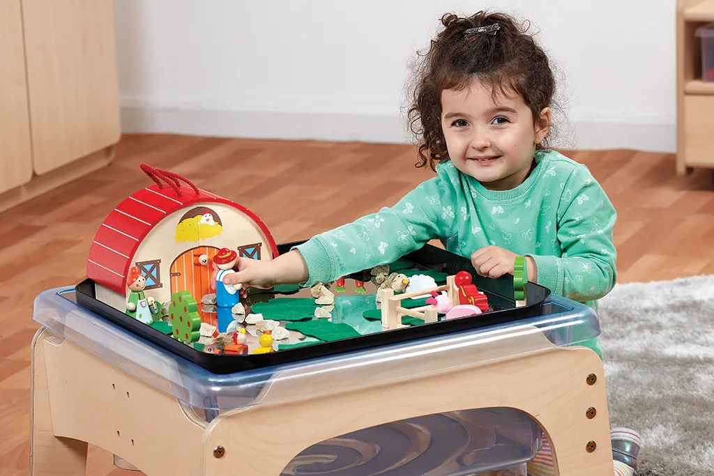 Spielzeugtablett, Kleinkind-Spieltisch, Kinderspielzeug, Bauernhof-Spielset, Holzspielzeug, Kinderpuzzle, Holzpuzzle, Spielzeugbühne, Figuren, Barnhaus