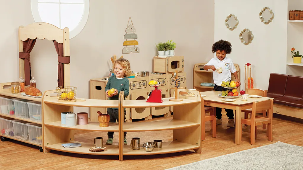 Kaufhaus Spielzeug, Holzspielzeug, Küchen-Set, Kinderküche, Holzregal, Holzspielzeug, Küche, Spielküche, Kinderzimmer, Küchenset, Küche Spielzeug, Holzspielzeug, Kinderküche, Küchenutensilien, Früchte