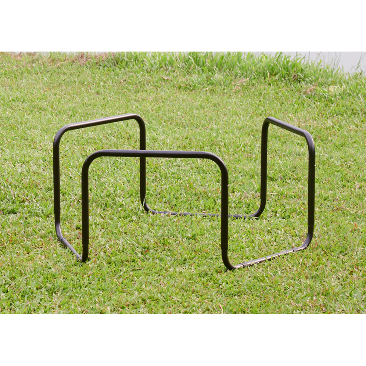 Gartenstuhl-Rahmen, Metallrahmen, Sitzgestell, Outdoor-Möbel, Stahlrohre, Gartenstuhl, Metallrahmen, Rasen, Stützrahmen, Outdoor-Möbel