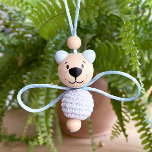 Weihnachten mit Holzperlen: Warum selbstgemachte Geschenke immer etwas Besonderes sind Pflanze, Weihnachten, Weihnachtsdekorationen, Festival