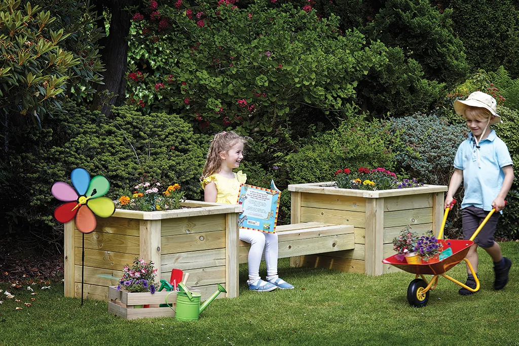 Kiesbeet, Gartenmöbel, Kinderpflanzkasten, Töchter/Kinderspiel, Blumenkübel, Gartenwerkzeug, Holz Pflanzkisten, Gartenpflanzen, Spielende Kinder, Kinderspielzeug, Gartenwerkzeug