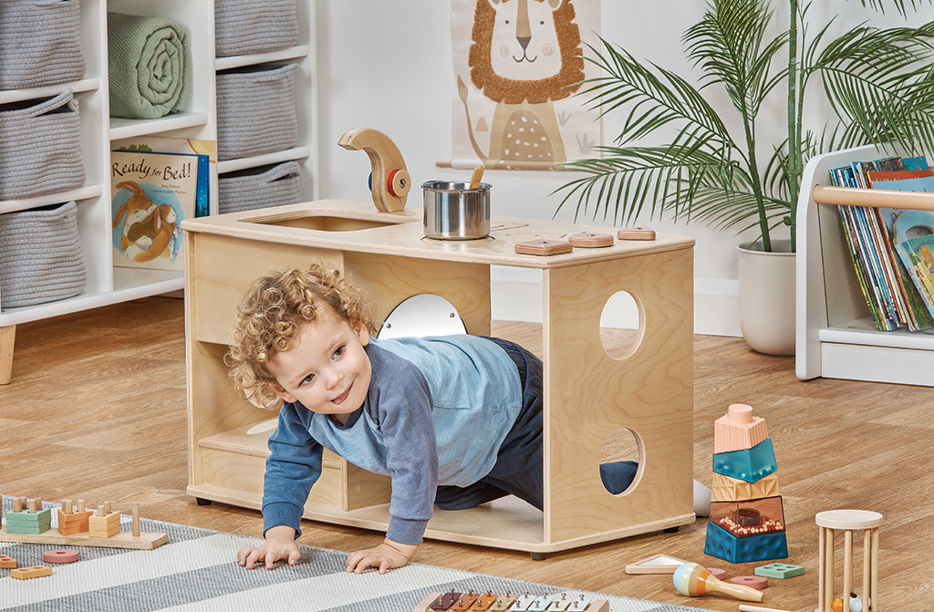 Kinder, Spielstrukur, Holz, Kleinkind, Spielzimmer-Deko, Kinderzimmer, Spielzeughaus, Holzspielzeug, Kletterhäuschen, Lernspielzeug