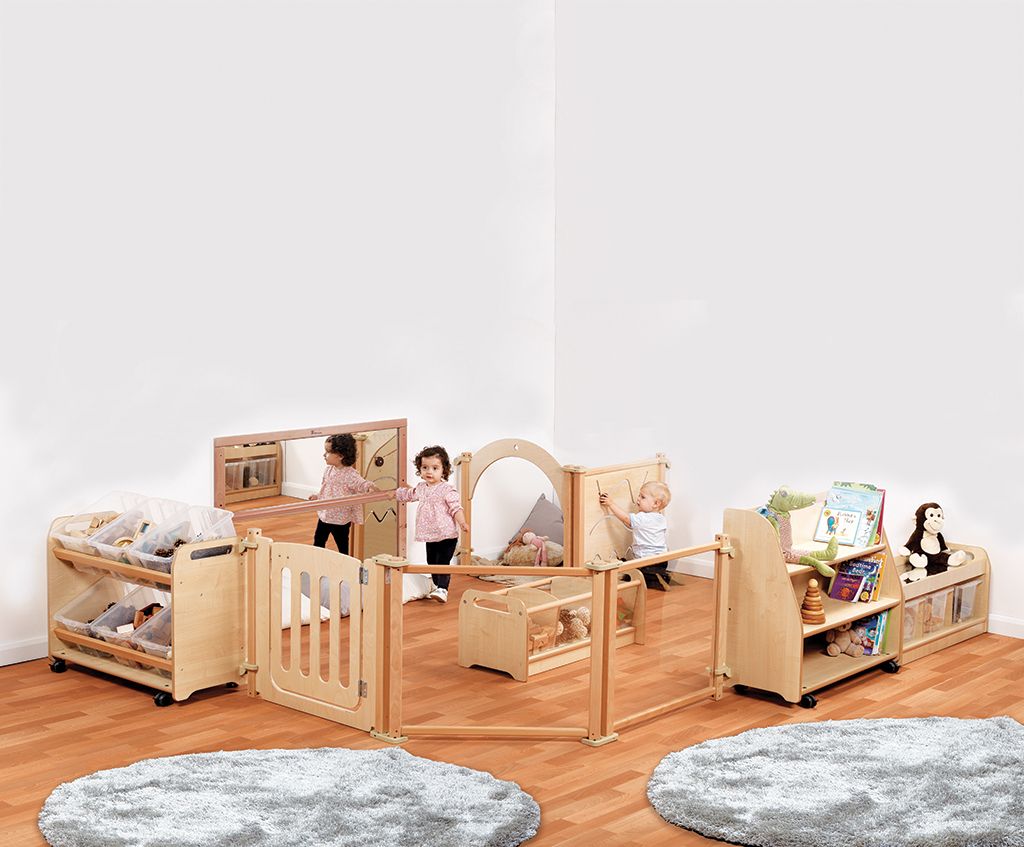Kinderspielbereich, Holzspielzeug, Spielanlage, Babyzimmer, Teppich, Kleinkind Spielbereich, Kiefernholz Spielzeug, Kinderzimmer Spielset, Holzspielzeug, Spielmatte, Kinderbetreuung Einrichtung