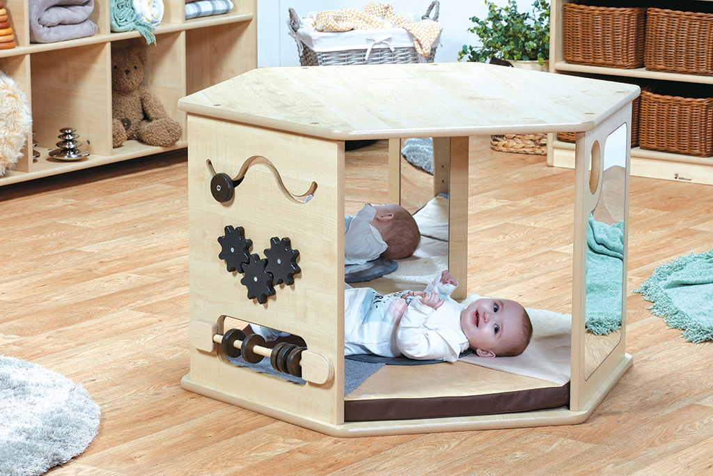 Kinderaktivitätswürfel, Spielwürfel, Holztisch, BABY, Unterlage, Baby play table, Wooden table, Baby activity center, Hexagon corner table, Wooden furniture