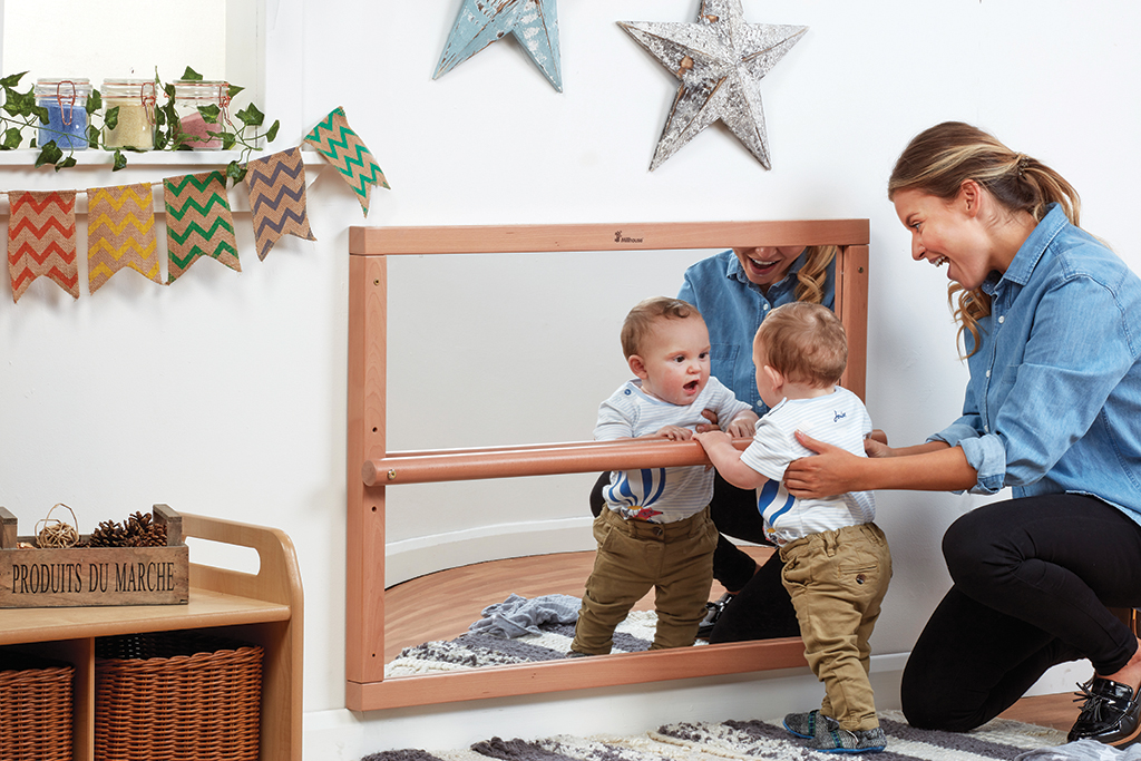 Kind, Ballemirror, Kinderzimmer, Spiegel, Helpspiel, Spiegel, Kinder, Trainingsspiegel, Familie, Holzrahmen