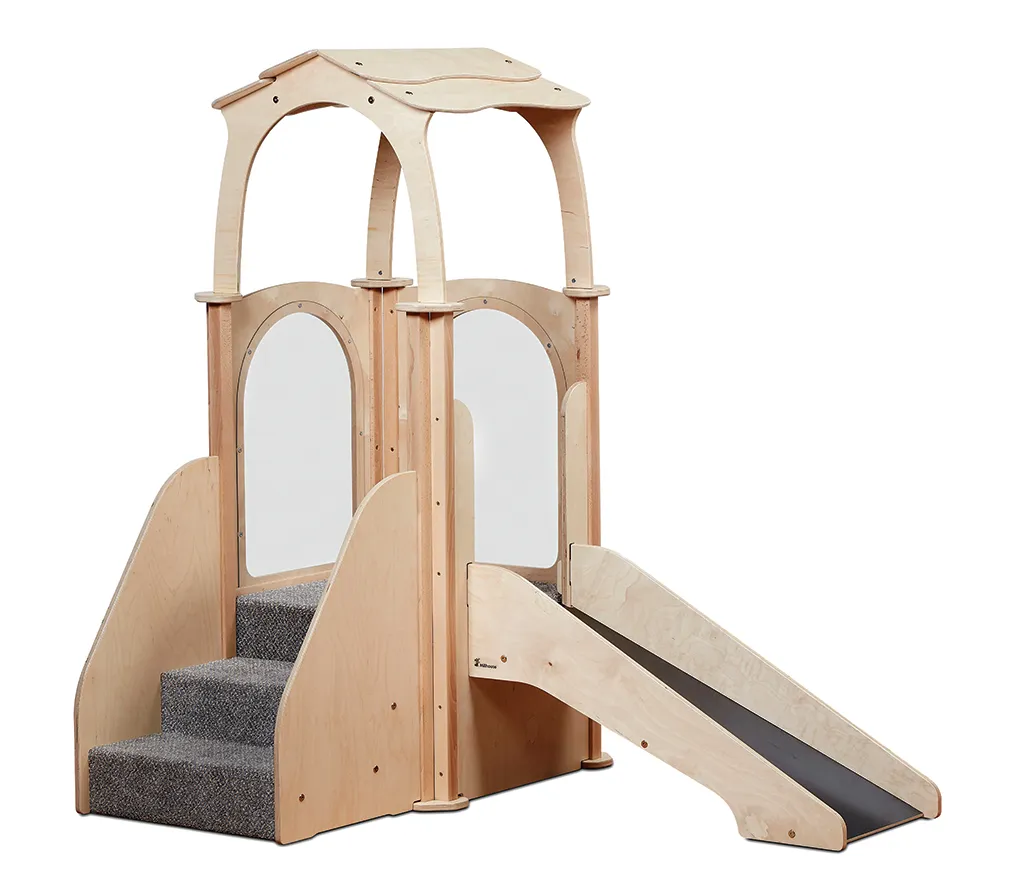 Holzspielturm, Kinderkletterturm, Kletterturm, Spielturm, Rutsche, Holzspielhaus, Kletterturm, Rutsche, Treppenstufen, Plexiglasfenster
