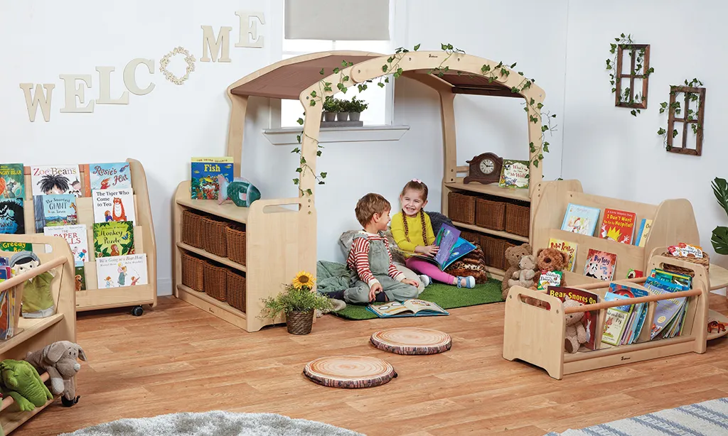 Kinderbibliothek, Bücherregal, Holzmöbel, Kreativraum, Steine, Kinderbuchregal, Lesekojen, Holzregal, Kinderzimmer, Bücherständer, Kinderbuchregal, Kinderzimmer, Lesebereich, Holzmöbel, Bücherregal