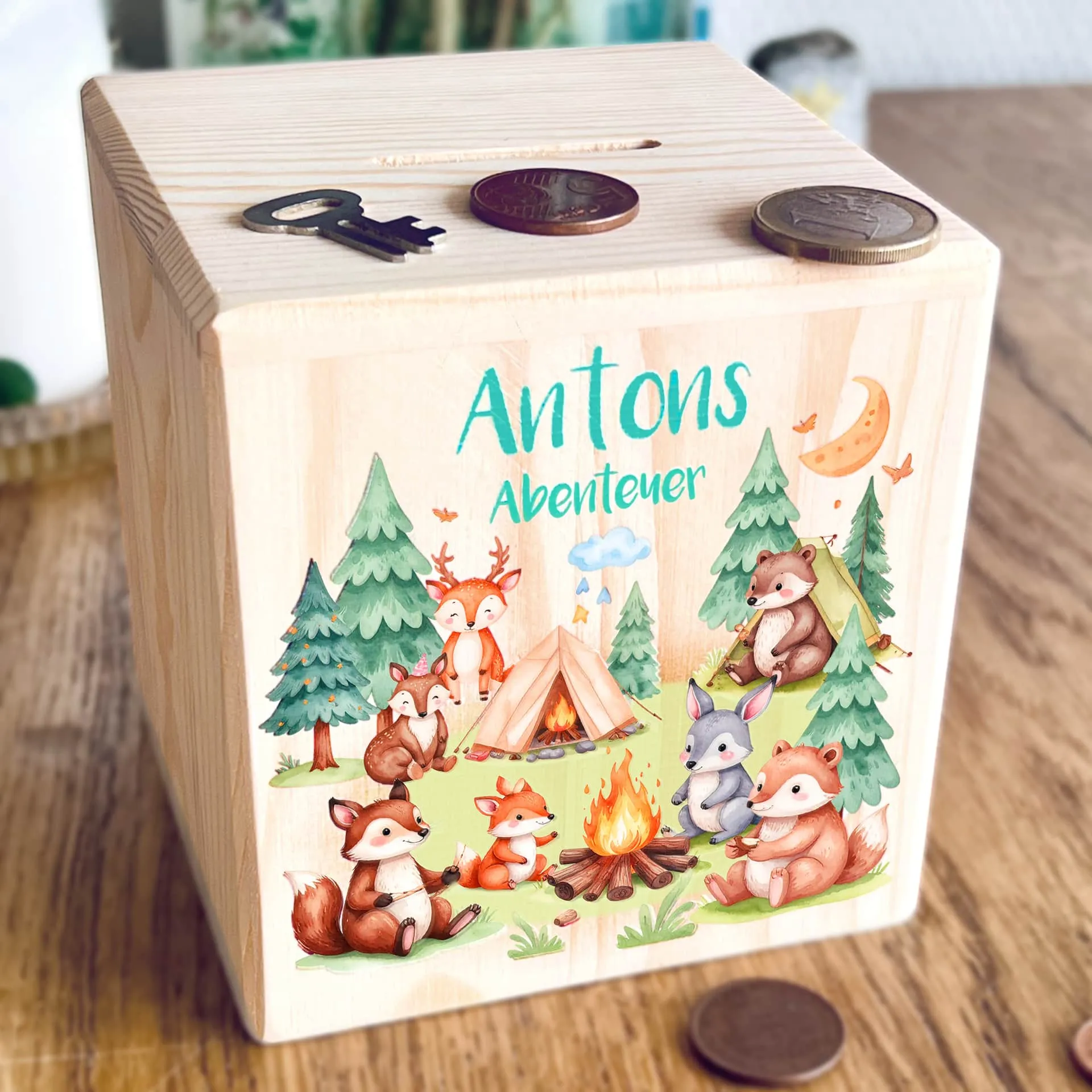 Holzspardosen mit Namen - eine tolle Geschenkidee mit Mehrwert