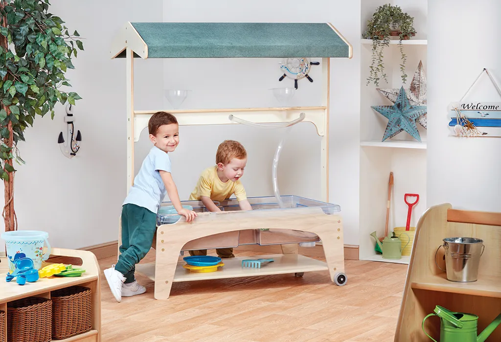 Kleinkind Spieltisch, Sandkasten, Holzrahmen, Küchentisch-Set, Kinder Spielzeug, Kleinkinder-Spielbrunnen, Spielhaus, Sand-/Wasserspiel, Holzgestell, Kinderzimmer-Spielset, Spielzeug-Waldbach, Sandkasten?, Klettergestell, Holzspielzeug, Kinderzimmer-Spiel
