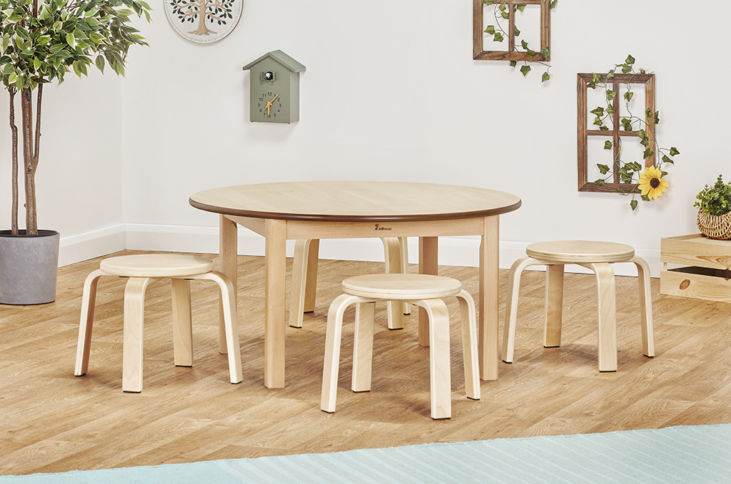Holztisch, Rundtisch, Kinderstuhl, Naturholz, Set, Esstisch, Rundtisch, Holztisch, Holzstuhl, Stuhlset, Kinderstuhl, Holztisch, Rundtisch, Holzmöbel, Stuhlset, Esstisch, Rundtisch, Holztisch, Kinderstuhl, Stuhlsatz, Holztisch, Kleiner Tisch, Runder Tisch,