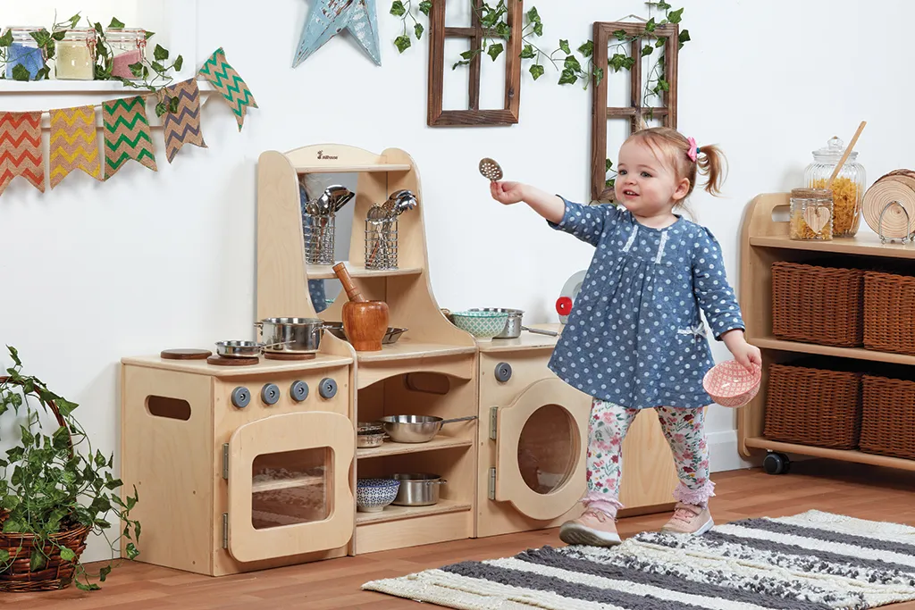 Holzspielküche, Kinderküche, Spielzeugkochen, Küche Holzküche, Kleidung Muster, Küche, Spielküche, Holzspielzeug, Küchengeräte, Kleidung Kind