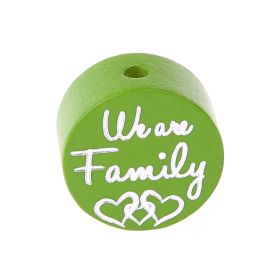 Motivperle/Holzperle "We Are Family" 'hellgrün' 65 auf Lager